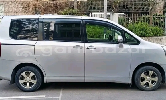 Buy Used Toyota noah hybrid in Dhaka, Dhaka Buy Used Toyota noah hybrid in Dhaka, Dhaka