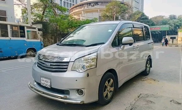 Buy Used Toyota noah hybrid in Dhaka, Dhaka Buy Used Toyota noah hybrid in Dhaka, Dhaka