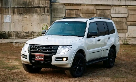 Buy Used Mitsubishi Pajero iO in Dhaka, Dhaka Buy Used Mitsubishi Pajero iO in Dhaka, Dhaka