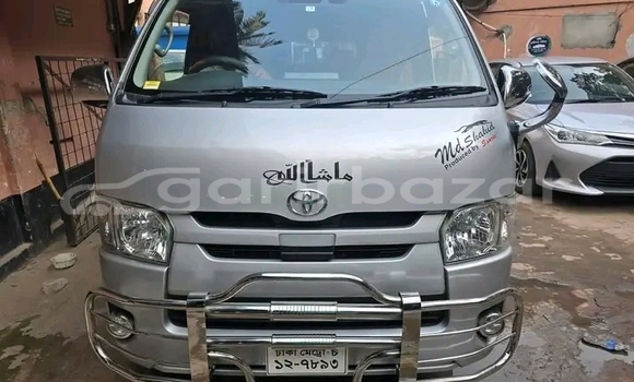 Buy Used Toyota Hiace in Dhaka, Dhaka Buy Used Toyota Hiace in Dhaka, Dhaka