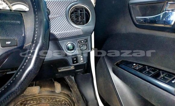 কেনা ব্যবহৃত Toyota Fielder White গাড়ী মধ্যে ঢাকা মধ্যে Dhaka কেনা ব্যবহৃত Toyota Fielder White গাড়ী মধ্যে ঢাকা মধ্যে Dhaka