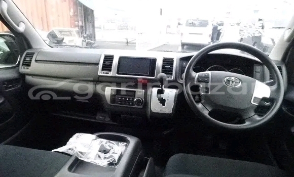 Buy Used Toyota Hi-ace in Bajitpur, Kishorganj Buy Used Toyota Hi-ace in Bajitpur, Kishorganj