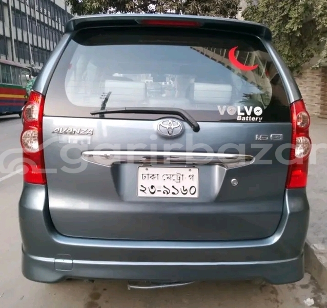 Big with watermark toyota avanza dhaka dhaka 48122
