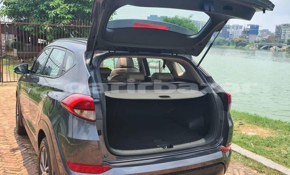 কেনা ব্যবহৃত Hyundai Tucson Black গাড়ী মধ্যে ঢাকা মধ্যে Dhaka কেনা ব্যবহৃত Hyundai Tucson Black গাড়ী মধ্যে ঢাকা মধ্যে Dhaka
