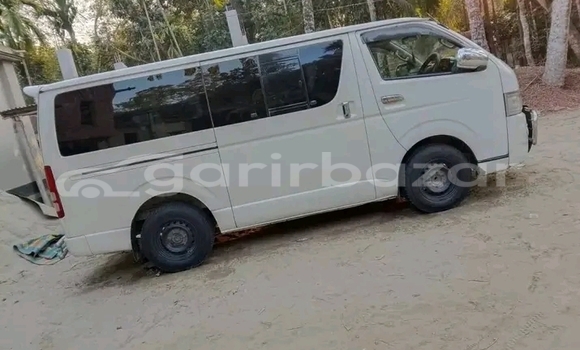 Buy Used Toyota Hiace blue 2008 in Bajitpur, Kishorganj Buy Used Toyota Hiace blue 2008 in Bajitpur, Kishorganj
