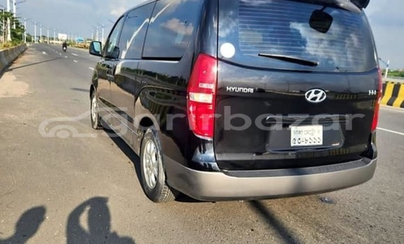 Buy Used 2018 Hyundai H1 in Dhaka, Dhaka Buy Used 2018 Hyundai H1 in Dhaka, Dhaka