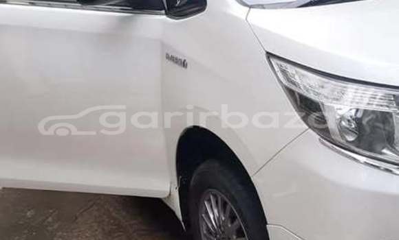 Buy Used 2019 Toyota Esquire in Dhaka, Dhaka Buy Used 2019 Toyota Esquire in Dhaka, Dhaka