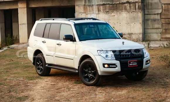 Buy Used 2021 Mitsubishi pajero in Dhaka, Dhaka Buy Used 2021 Mitsubishi pajero in Dhaka, Dhaka