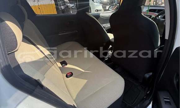 Buy Used 2011 Toyota Vitz in Dhaka, Dhaka Buy Used 2011 Toyota Vitz in Dhaka, Dhaka