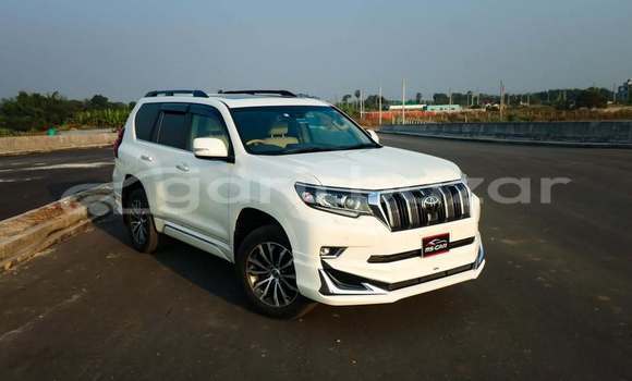 Buy Used 2021 Toyota Land Cruiser in Dhaka, Dhaka Buy Used 2021 Toyota Land Cruiser in Dhaka, Dhaka