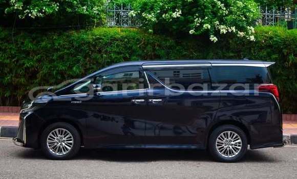 Buy Used 2018 Toyota Alphard in Dhaka, Dhaka Buy Used 2018 Toyota Alphard in Dhaka, Dhaka