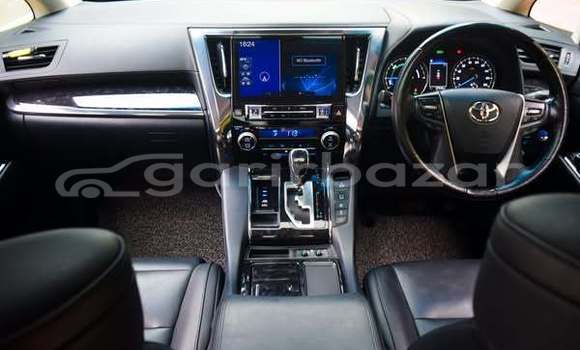 Buy Used 2018 Toyota Alphard in Dhaka, Dhaka Buy Used 2018 Toyota Alphard in Dhaka, Dhaka
