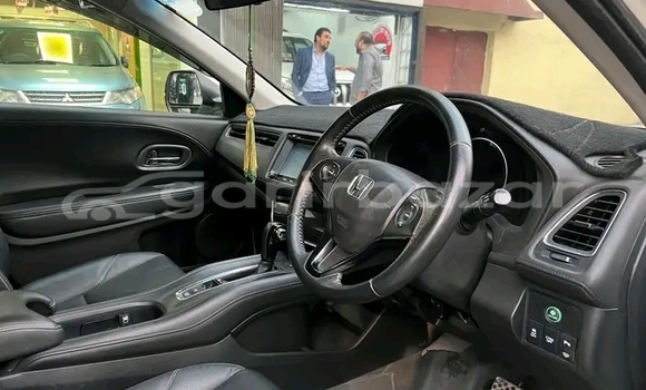 Buy Used Honda Vezel in Bajitpur, Kishorganj Buy Used Honda Vezel in Bajitpur, Kishorganj