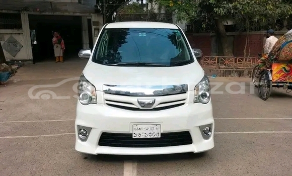 Buy Used Toyota Noah in Bajitpur, Kishorganj Buy Used Toyota Noah in Bajitpur, Kishorganj