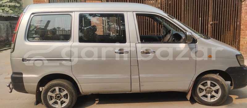 Big with watermark toyota noah 2006 dhaka dhaka 48208