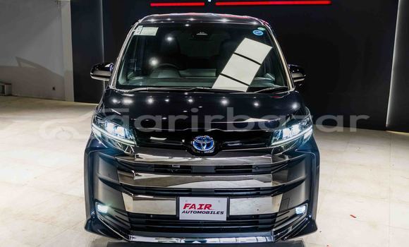 Buy Import 2022 Toyota Noah sz package hybrid 2022 in Dhaka, Dhaka