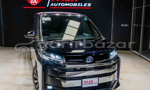 Buy Import 2022 Toyota Noah sz package hybrid 2022 in Dhaka, Dhaka Buy Import 2022 Toyota Noah sz package hybrid 2022 in Dhaka, Dhaka