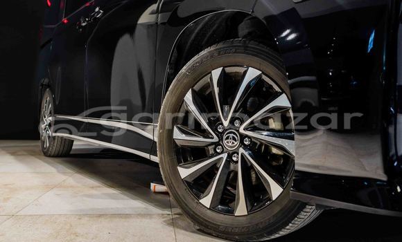 Buy Import 2022 Toyota Noah sz package hybrid 2022 in Dhaka, Dhaka Buy Import 2022 Toyota Noah sz package hybrid 2022 in Dhaka, Dhaka