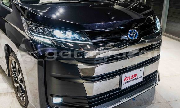 Buy Import 2022 Toyota Noah sz package hybrid 2022 in Dhaka, Dhaka Buy Import 2022 Toyota Noah sz package hybrid 2022 in Dhaka, Dhaka
