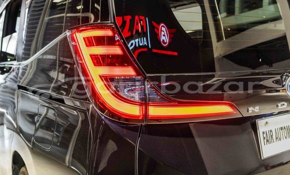 Buy Import 2022 Toyota Noah sz package hybrid 2022 in Dhaka, Dhaka Buy Import 2022 Toyota Noah sz package hybrid 2022 in Dhaka, Dhaka