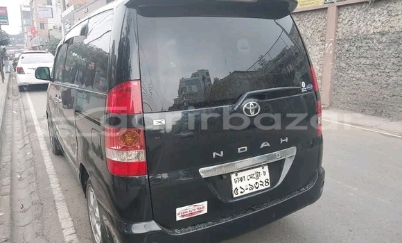 Buy Used Toyota Noah non hybrid 2018 in Baniachang, Habiganj Buy Used Toyota Noah non hybrid 2018 in Baniachang, Habiganj