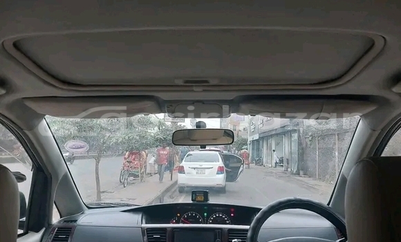 Buy Used Toyota Noah non hybrid 2018 in Baniachang, Habiganj Buy Used Toyota Noah non hybrid 2018 in Baniachang, Habiganj