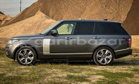 Buy Used 2017 Mercedes-Benz Range Rover Vogue in Dhaka, Dhaka Buy Used 2017 Mercedes-Benz Range Rover Vogue in Dhaka, Dhaka