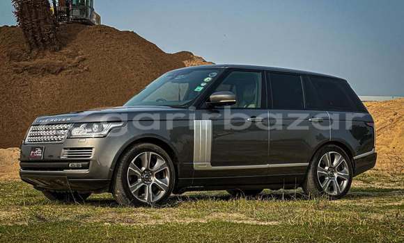 Buy Used 2017 Mercedes-Benz Range Rover Vogue in Dhaka, Dhaka Buy Used 2017 Mercedes-Benz Range Rover Vogue in Dhaka, Dhaka