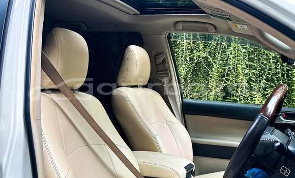 Buy Used 2014 Toyota Land cruiser-prado in Dhaka, Dhaka Buy Used 2014 Toyota Land cruiser-prado in Dhaka, Dhaka