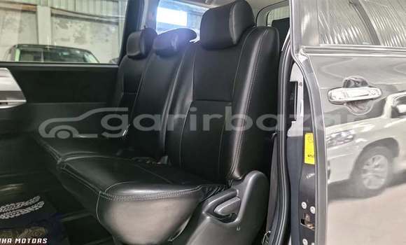 Buy Used 2012 Toyota Noah in Dhaka, Dhaka Buy Used 2012 Toyota Noah in Dhaka, Dhaka