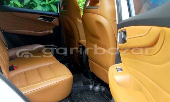 কেনা ব্যবহৃত MG hs White গাড়ী মধ্যে ঢাকা মধ্যে Dhaka কেনা ব্যবহৃত MG hs White গাড়ী মধ্যে ঢাকা মধ্যে Dhaka