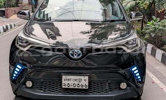 Buy Used 2017 Toyota C-HR in Dhaka, Dhaka Buy Used 2017 Toyota C-HR in Dhaka, Dhaka