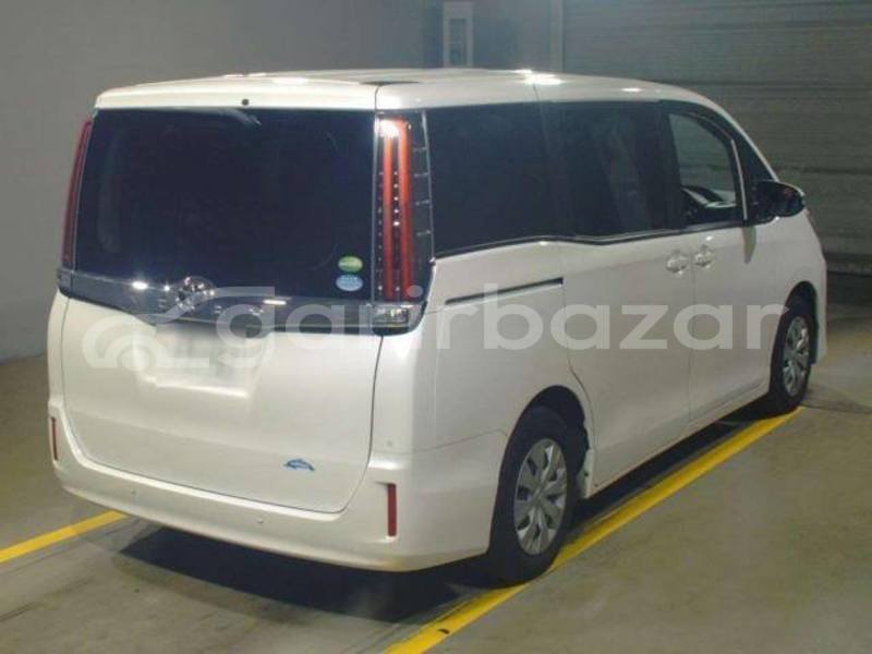 Big with watermark toyota noah dhaka dhaka 48314