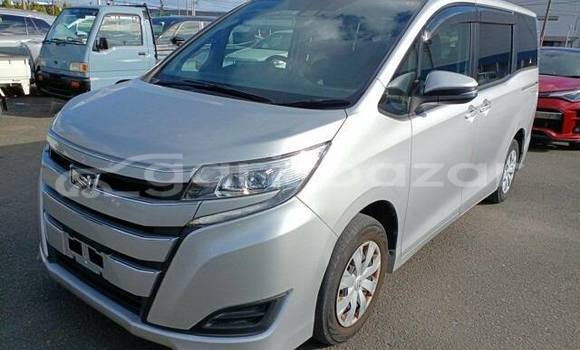 কেনা ব্যবহৃত Toyota Noah White গাড়ী মধ্যে ঢাকা মধ্যে Dhaka কেনা ব্যবহৃত Toyota Noah White গাড়ী মধ্যে ঢাকা মধ্যে Dhaka