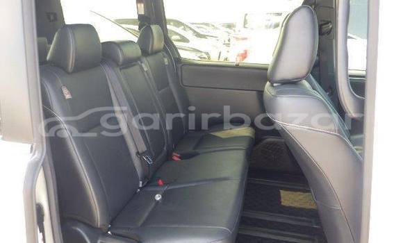 কেনা ব্যবহৃত Toyota Esquire White গাড়ী মধ্যে ঢাকা মধ্যে Dhaka কেনা ব্যবহৃত Toyota Esquire White গাড়ী মধ্যে ঢাকা মধ্যে Dhaka