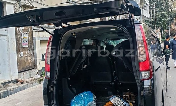 Buy Used 2015 Toyota Esquire in Dhaka, Dhaka Buy Used 2015 Toyota Esquire in Dhaka, Dhaka