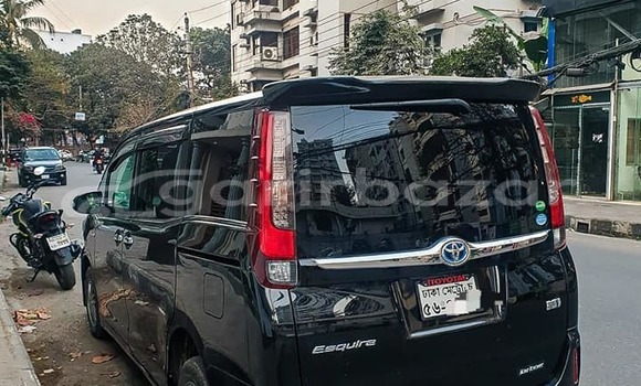 Buy Used 2015 Toyota Esquire in Dhaka, Dhaka Buy Used 2015 Toyota Esquire in Dhaka, Dhaka