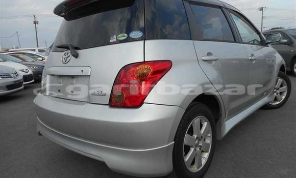 Buy Used 2004 Toyota IST in Dhaka, Dhaka Buy Used 2004 Toyota IST in Dhaka, Dhaka