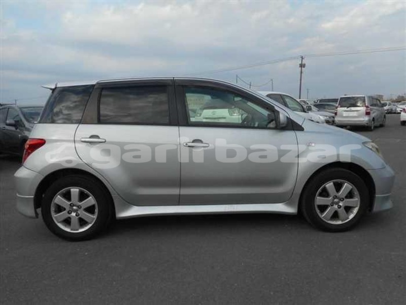 Big with watermark toyota ist dhaka dhaka 5342