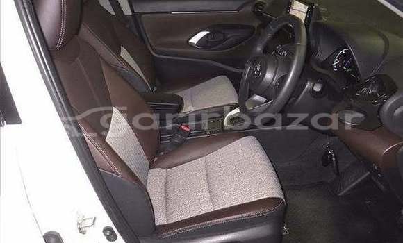 Buy Used 2016 Toyota Yaris in Dhaka, Dhaka Buy Used 2016 Toyota Yaris in Dhaka, Dhaka