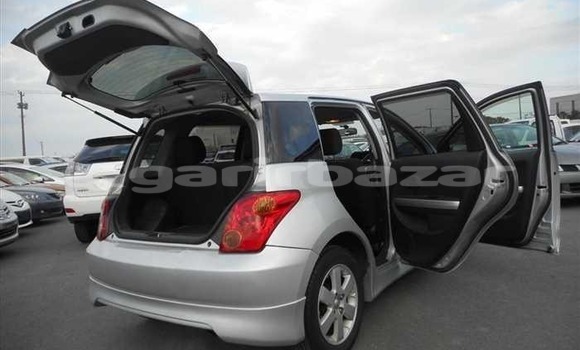 Buy Used 2004 Toyota IST in Dhaka, Dhaka Buy Used 2004 Toyota IST in Dhaka, Dhaka