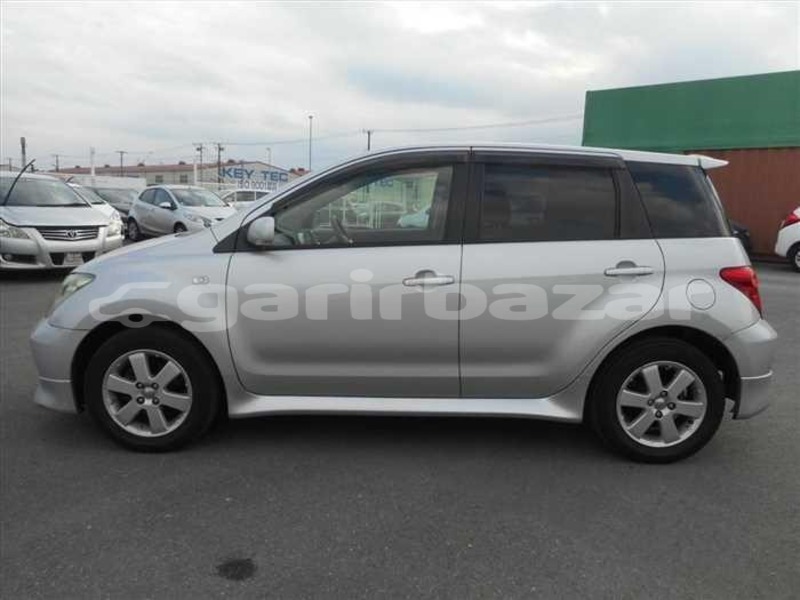 Big with watermark toyota ist dhaka dhaka 5342