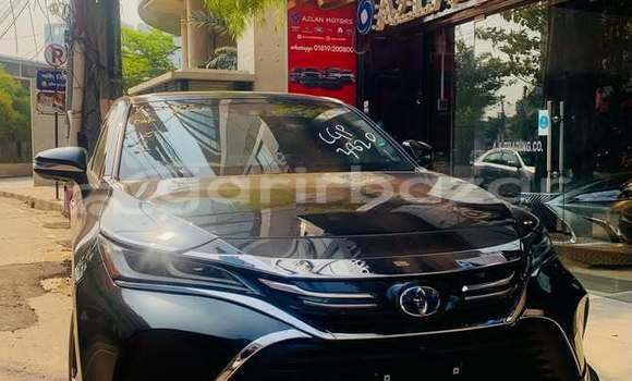 Buy Used 2020 Toyota Harrier in Dhaka, Dhaka Buy Used 2020 Toyota Harrier in Dhaka, Dhaka
