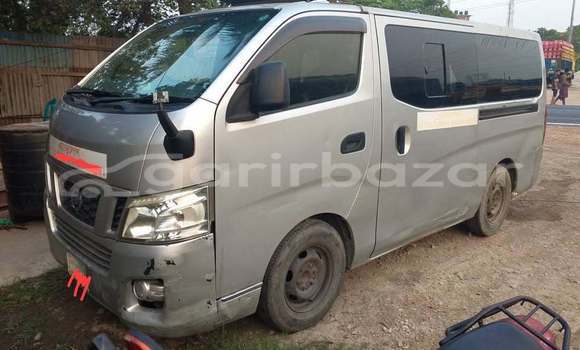 Buy Used 2012 Toyota Hiace in Dhaka, Dhaka Buy Used 2012 Toyota Hiace in Dhaka, Dhaka