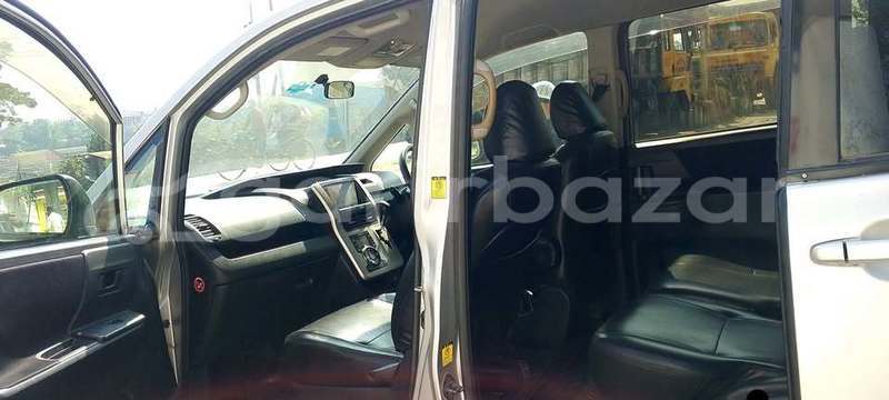 Big with watermark toyota x noah dhaka dhaka 48409