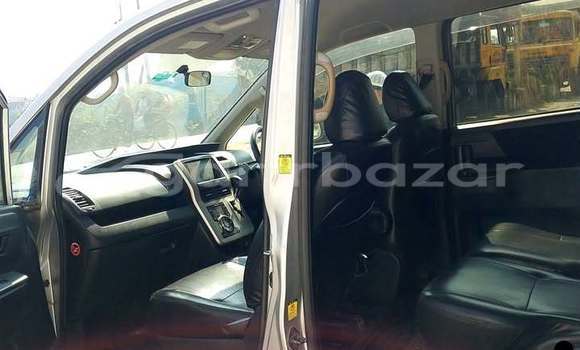 Buy Used 2011 Toyota X Noah in Dhaka, Dhaka Buy Used 2011 Toyota X Noah in Dhaka, Dhaka