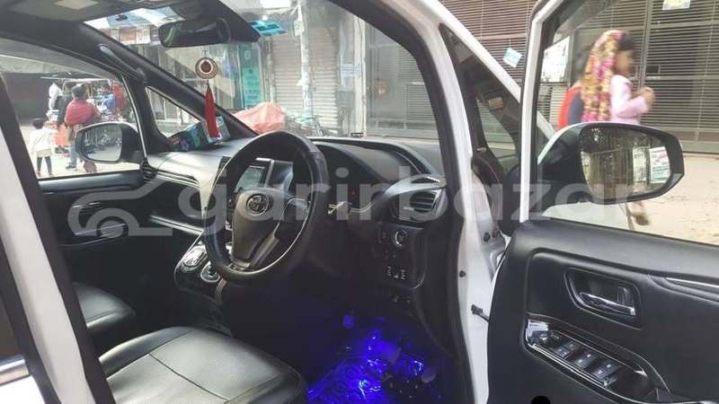 Big with watermark toyota esquire dhaka dhaka 48410