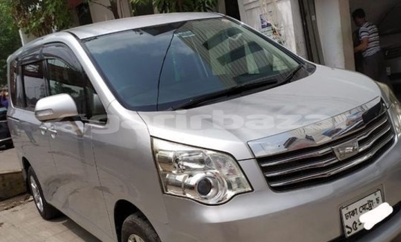 কেনা ব্যবহৃত Toyota Noah Silver গাড়ী মধ্যে ঢাকা মধ্যে Dhaka কেনা ব্যবহৃত Toyota Noah Silver গাড়ী মধ্যে ঢাকা মধ্যে Dhaka