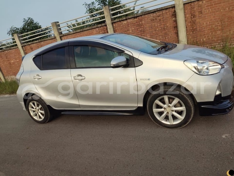 Big with watermark toyota aqua dhaka dhaka 48427