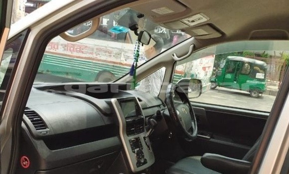 কেনা ব্যবহৃত Toyota Noah Silver গাড়ী মধ্যে ঢাকা মধ্যে Dhaka কেনা ব্যবহৃত Toyota Noah Silver গাড়ী মধ্যে ঢাকা মধ্যে Dhaka